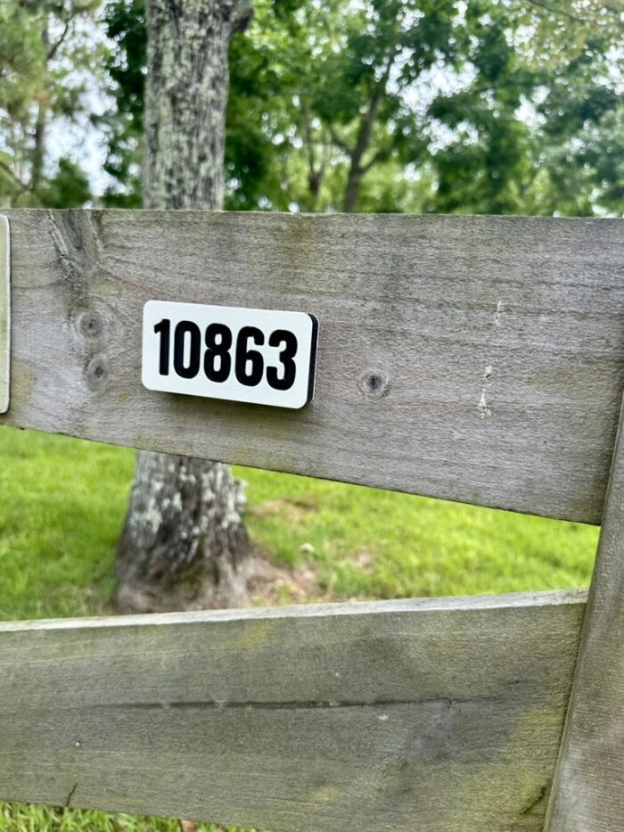 Small House Address Sign / Mailbox House Number Sign, Glows In Dark At Night, Rectangle Design - Image 2